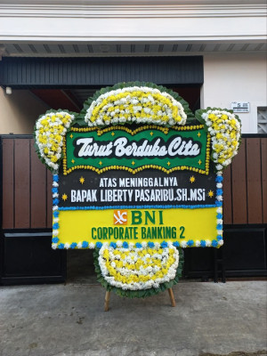 Papan Bunga Duka di Sumur Pecung